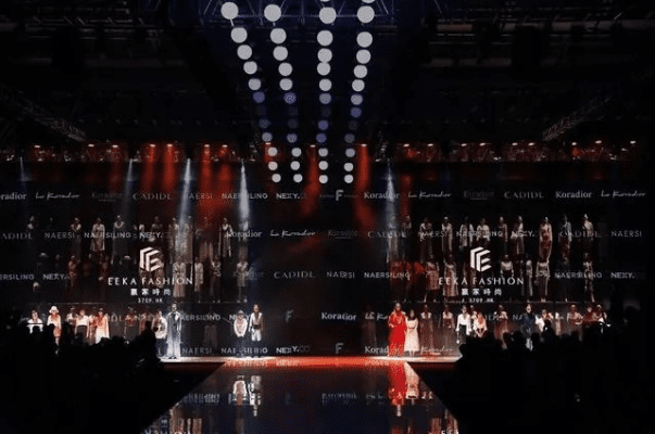 暴风秀场官方下载,深层设计解析策略&amp;黄金版_v8.447